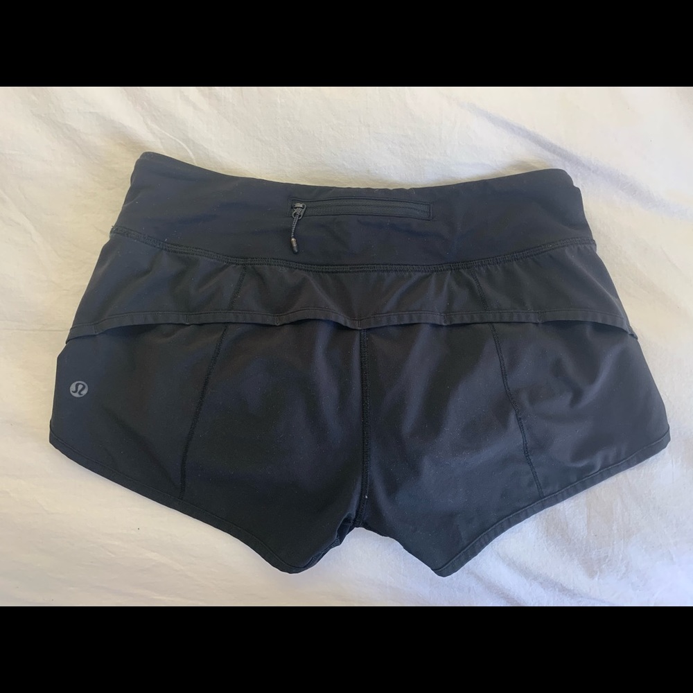 LULULEMON speed up shorts size 4, 2.5” - Picture 2 of 3